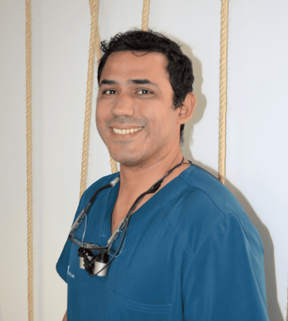 Dr. David Soto Peñaloza, odontólogo en cirugía bucal e implantología en Clinic Art, Alboraya