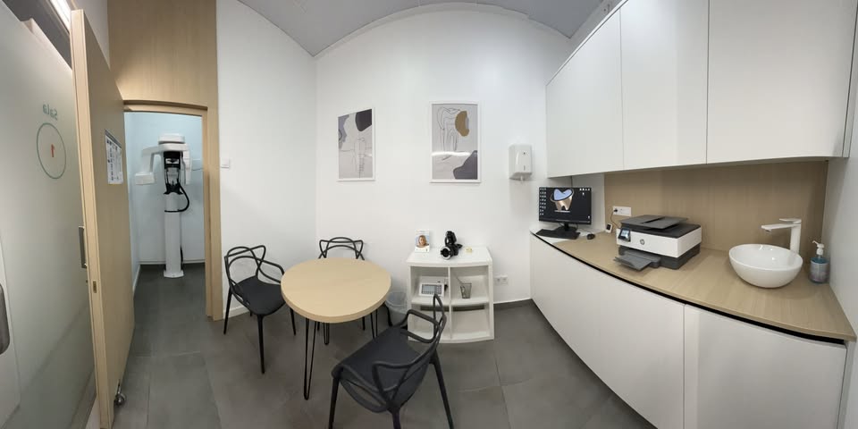 Vista amplia de las instalaciones de Clinic Art